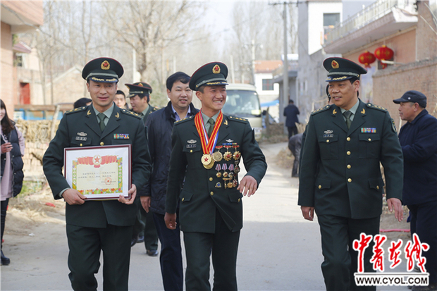 【网络媒体国防行】赤胆忠诚铸军魂！这支部队战味儿很浓