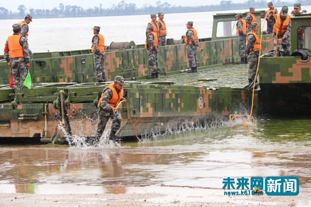 【网络媒体国防行】中国制造搭配军人速度：列装半年形成战斗力 军中无第二我们只争第一