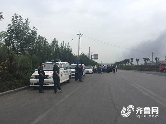 滨州阳信县一仓储物流发生火灾 无人员伤亡_fororder_1501046033934_副本
