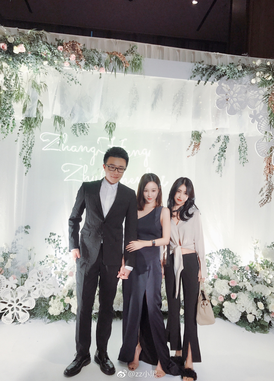 组图：思聪前女友雪梨与富二代壕华订婚！还请大家吃鲍鱼