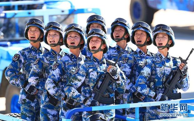 超燃！庆祝建军90周年阅兵引发网民强烈反响_新闻频道