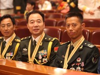 军队英雄模范代表