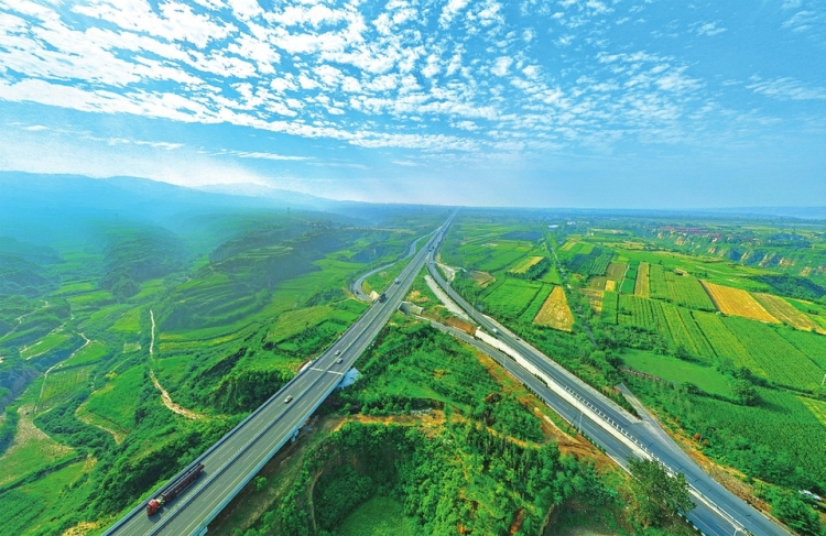 国道108线纵贯南北 沿途景色如画_fororder_国道108