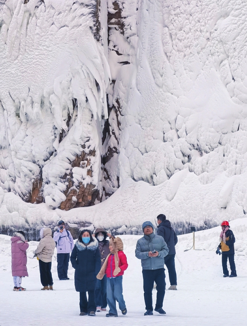 山西长治：黎城县黄崖洞文化旅游区上新冬季游玩项目