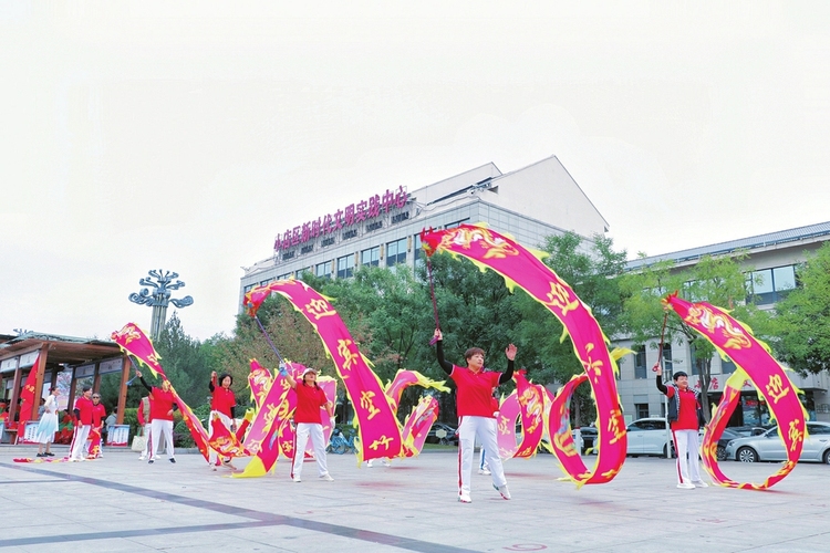 山西太原：花样活动 喜迎国庆