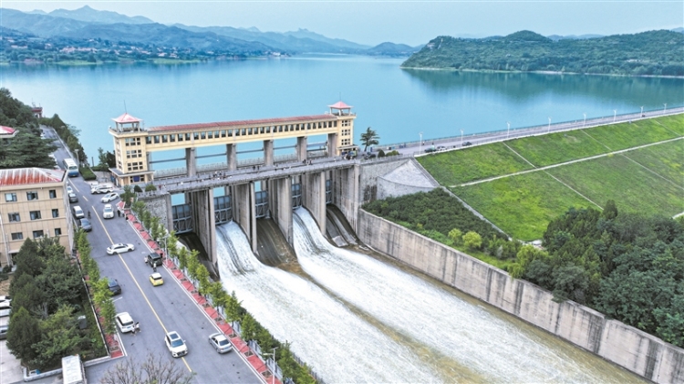 山东淄博：太河水库 提闸调洪_fororder_3173730_6b4dc153-877d-4e6d-9f55-d59d3fc9c109copy