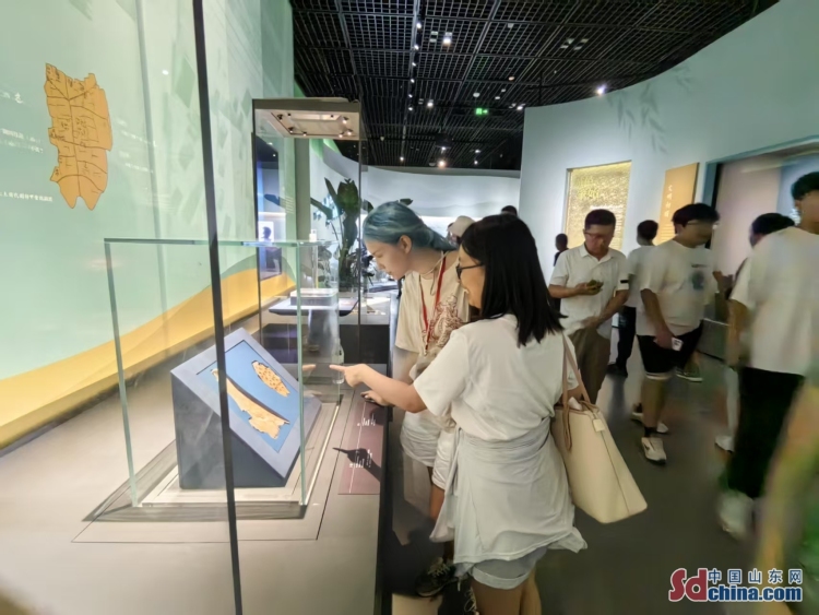 2025年“汉语桥”俄罗斯圣彼得堡孔子课堂夏令营探访济南名胜 感受齐鲁文化魅力