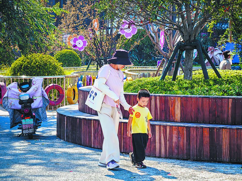 “口袋公园”扮靓菏泽城市微空间_fororder_74df008d-5208-4a01-89f2-729e591cb87d.tif
