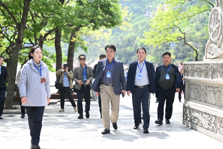 【Hi,Shandong】“Hi,Shandong—机遇中国 青岛优品”海外媒体活动走进崂山太清宫，探寻千年道教文化_fororder_DSC_1112.JPG