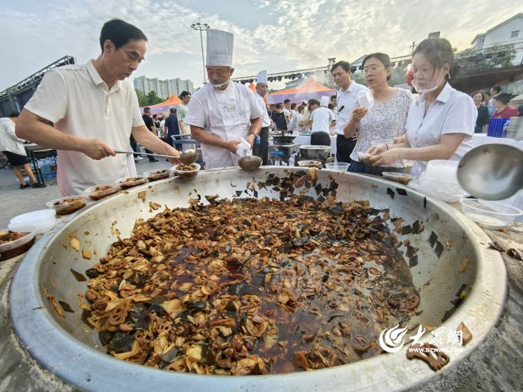 “串” 山越海赴淄博，山东烧烤争霸赛开赛