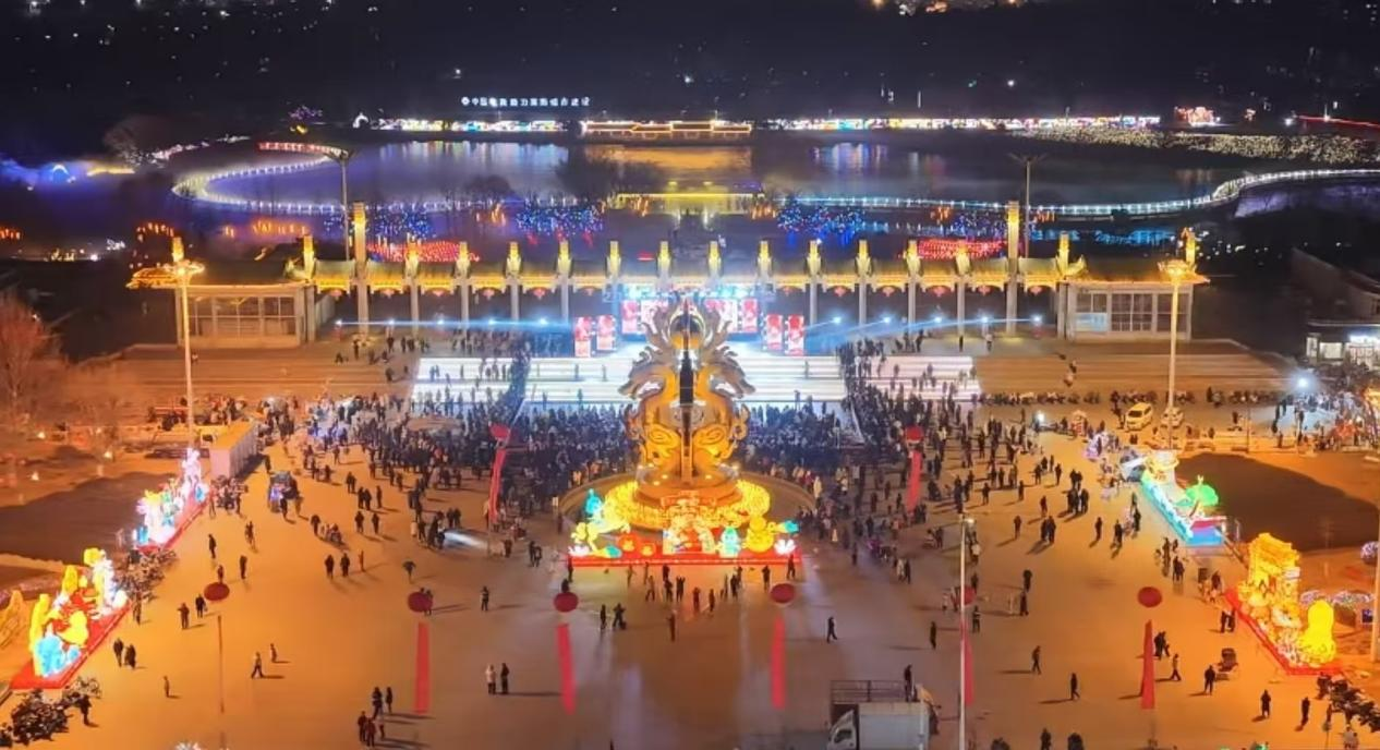 烟台莱阳：“龙城梨乡·醉美莱阳”2026年新春游园会启幕_fororder_图片1