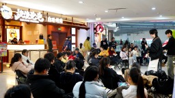 排队超千桌、预售破5000万！流浪泡泡入驻恒隆，济南首店爆火！