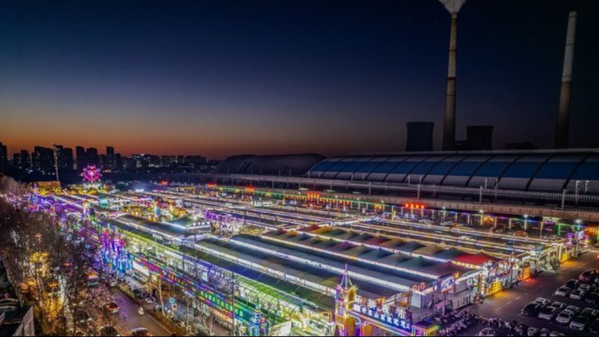 一年四季 泉在济南丨活力泉城，烟火冬夜