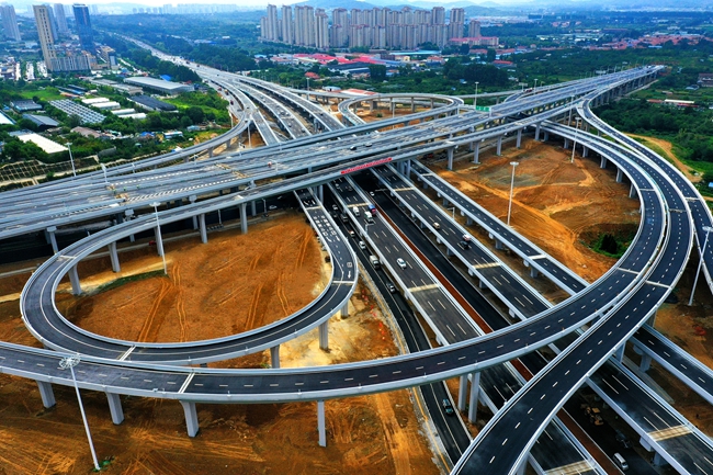 烟台最大互通立交建成通车