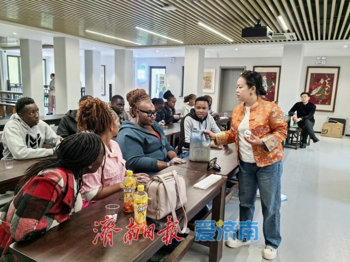 让非遗之美架起友谊之桥！ 济南市历下区成功举办"非遗国际朋友圈"中外文化交流活动