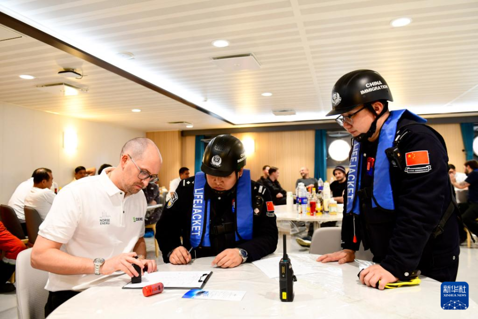 新春走基层丨山东烟台：芝罘湾畔的巡护者