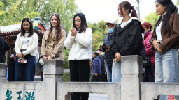 外眼看济南｜一条水路，千年泉韵：从趵突泉到大明湖的CityWalk