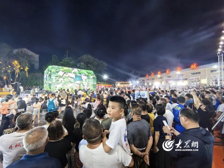 “串” 山越海赴淄博，山东烧烤争霸赛开赛
