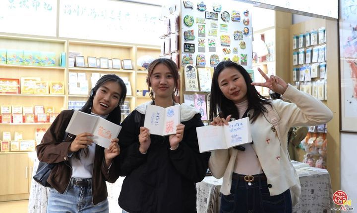 外眼看济南｜一条水路，千年泉韵：从趵突泉到大明湖的CityWalk