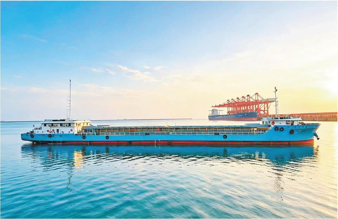 烟台港西港区-济南港河海联运专线顺利首航