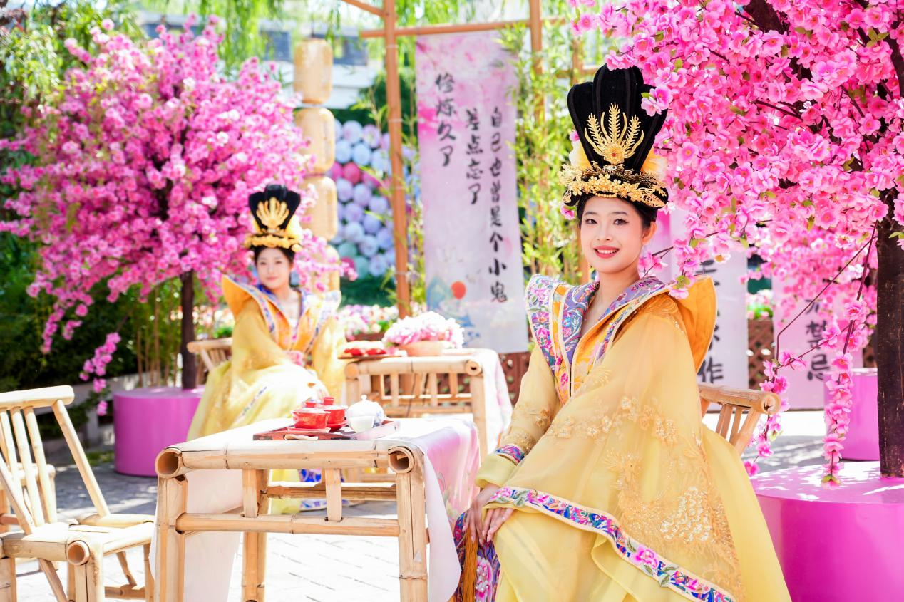 济南方特闺蜜节主题活动启幕_fororder_【济南方特】