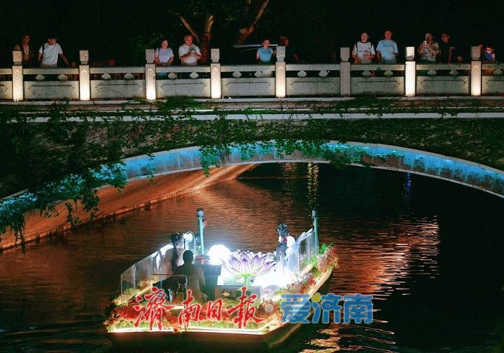 立秋之后,夜游泉城正当时