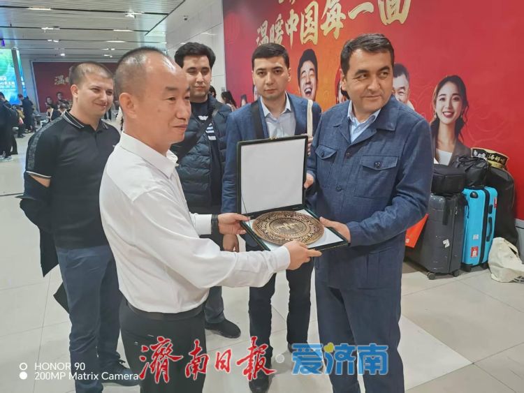 推动经济双轮驱动 中亚领航搭建跨国合作新桥梁​