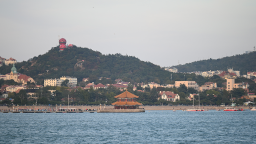 青岛八大峡广场藏着生活本真的惬意