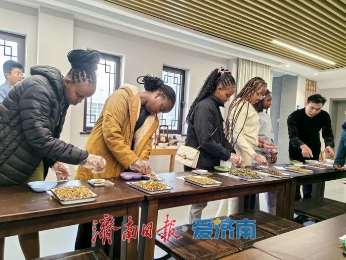 让非遗之美架起友谊之桥！ 济南市历下区成功举办"非遗国际朋友圈"中外文化交流活动