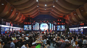 【2026打卡中国】与世界干杯！青岛开启夏日啤酒狂欢