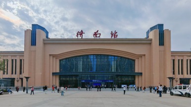 济南站新建北站房正式启用