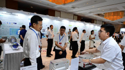 2025年全国节能宣传周启动仪式在青岛举行