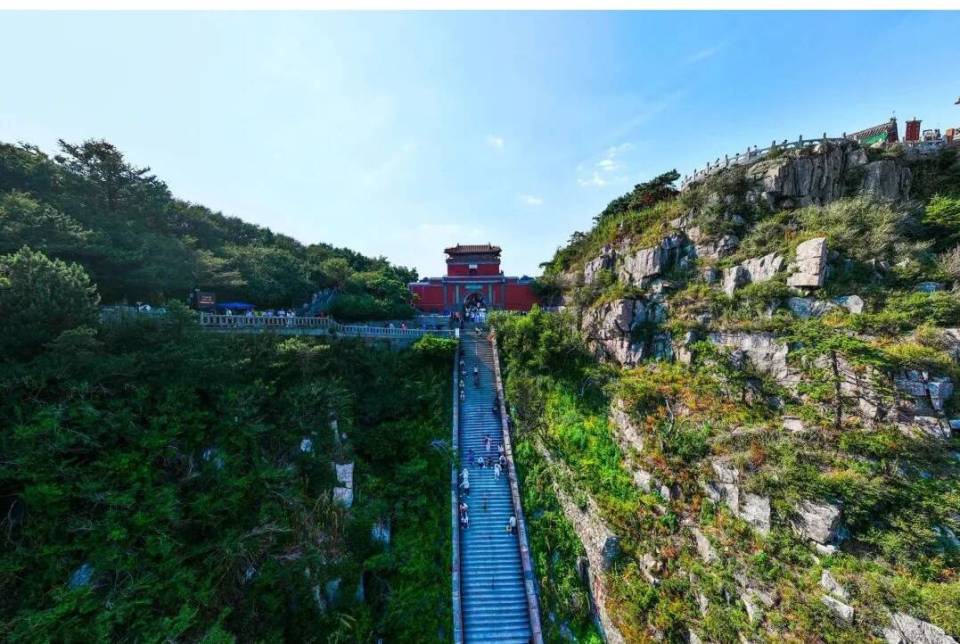 山东泰安：当夏日的风拂过泰山 云端上的美景让你一眼心动！_fororder_8