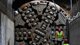 山东青岛：地铁盾构施工 双线“零沉降”贯通