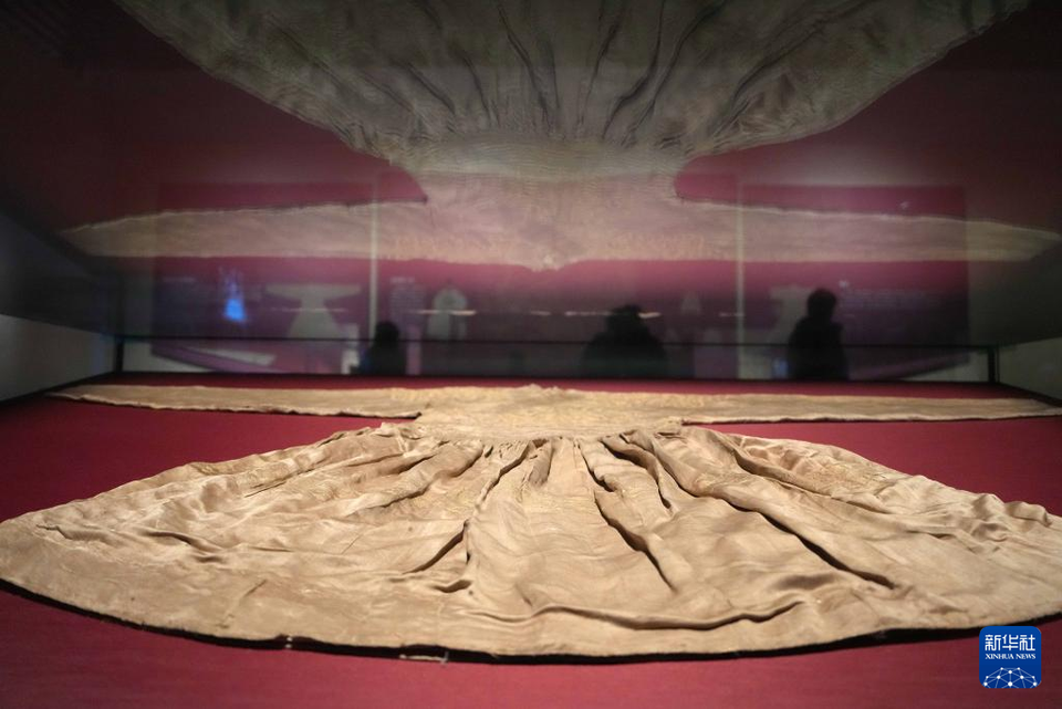 山东博物馆举办“鲁王之宝——明朱檀墓珍藏”展
