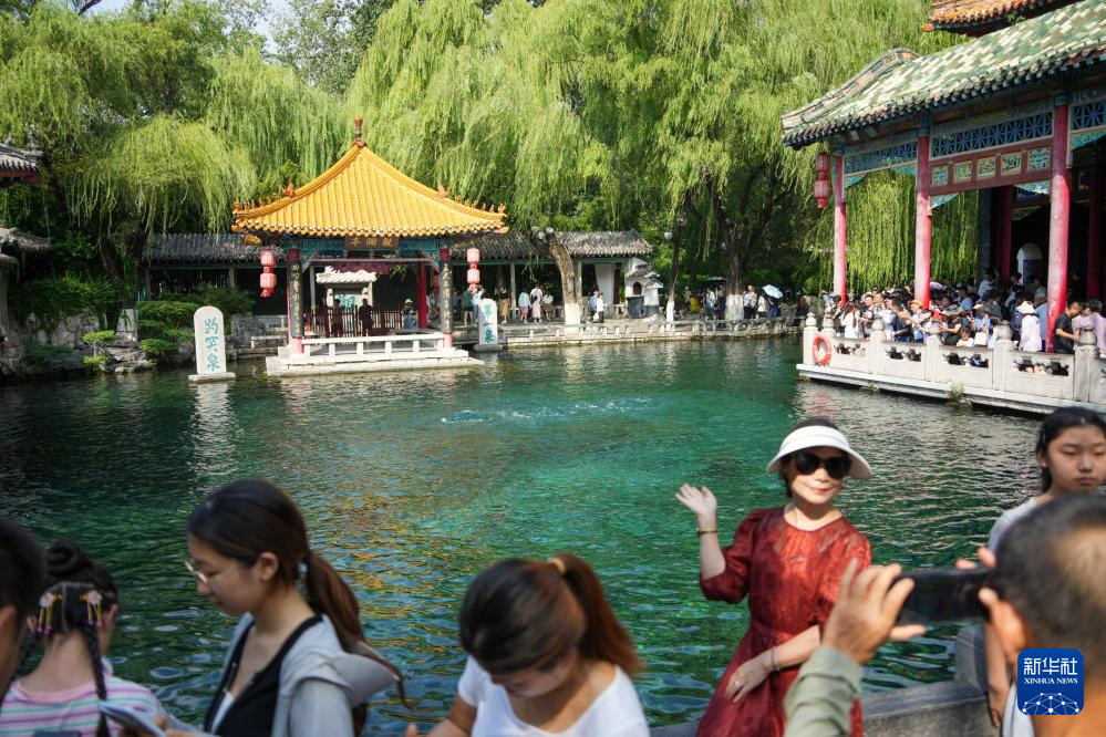 济南趵突泉重现“水涌若轮”美景