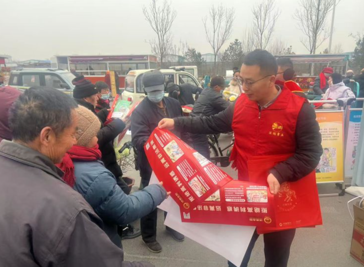 外国留学生在章丘赶“黄河大集”：在乡土烟火中感受中国年味_fororder_【章丘】7