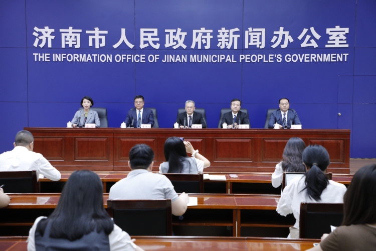 济南高新区工业强市建设跑出“加速度” 上半年规上工业增加值同比增长23.5%_fororder_微信图片_20250905091606