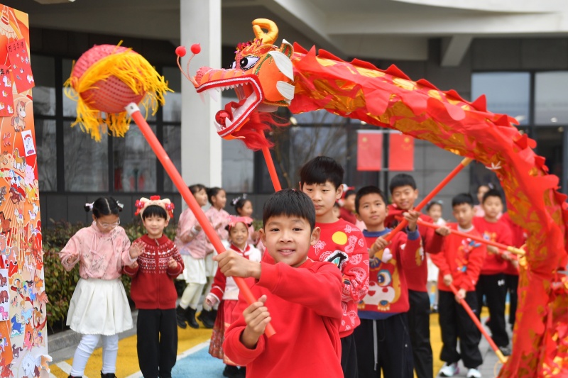 山东青岛：多彩文化迎开学_fororder_【开学】】2