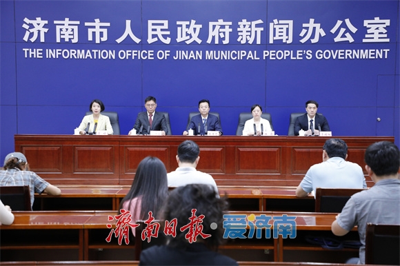 截至7月底，济南共开展市级以上重点体育赛事数量444场，参与人次达87.1万