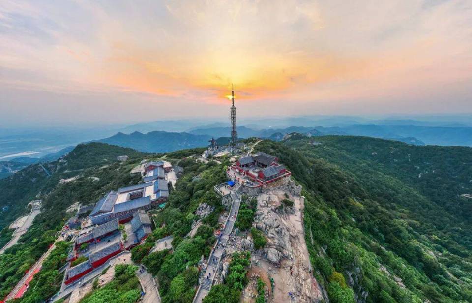 山东泰安：当夏日的风拂过泰山 云端上的美景让你一眼心动！_fororder_10