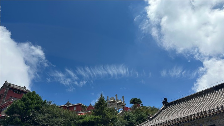 山东泰安：云作丝，风为引！登泰山“天界漫游”，把夏日浪漫全打包