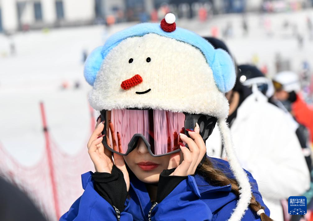 山东青岛：“冰雪文旅”持续升温