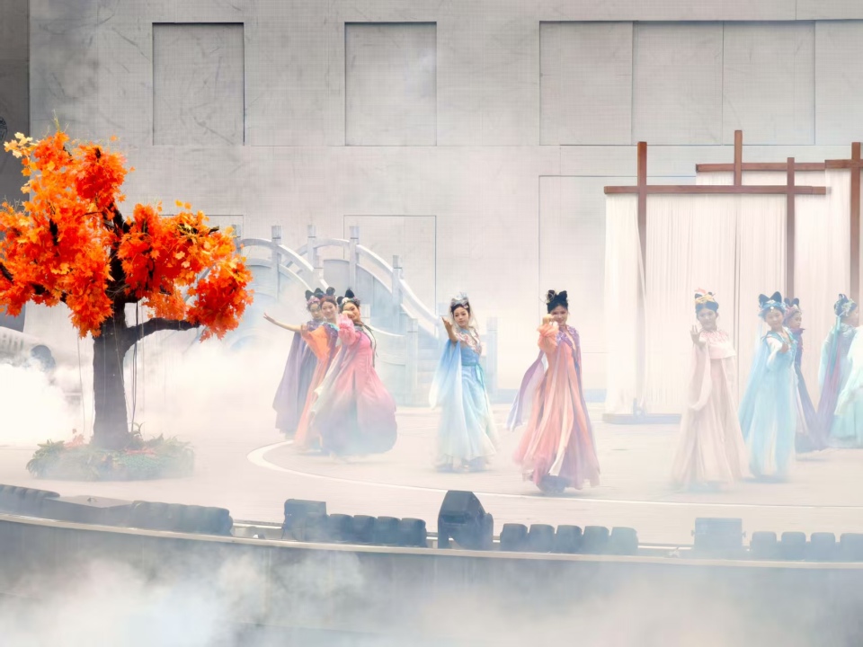 镜头里的山东之夏：在淄博红叶柿岩景区邂逅聊斋经典演出_fororder_3ccf1a56a0ef907fb32f52a469e03198