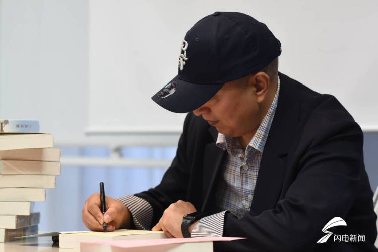 鲁剧“出海”！《三泉溪暖》分享会及日文版图书在和歌山发布