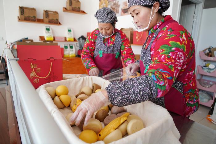 山东沂南:共富工坊助力乡村振兴