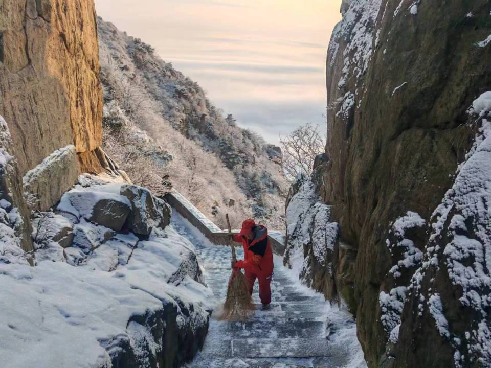 雪后泰山披银装 云海日出醉游人_fororder_【雪后泰山】15
