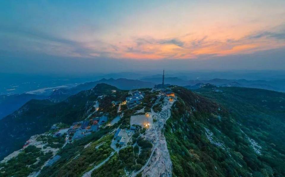 山东泰安：当夏日的风拂过泰山 云端上的美景让你一眼心动！_fororder_11