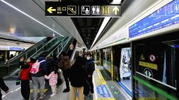 济南地铁三线同日开通 轨道交通迈入网络化运营新阶段