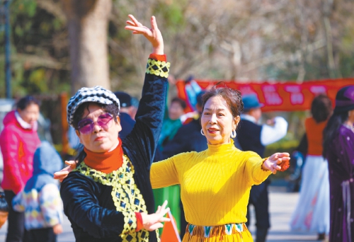 济南:在城市的一角 捕捉春意生机